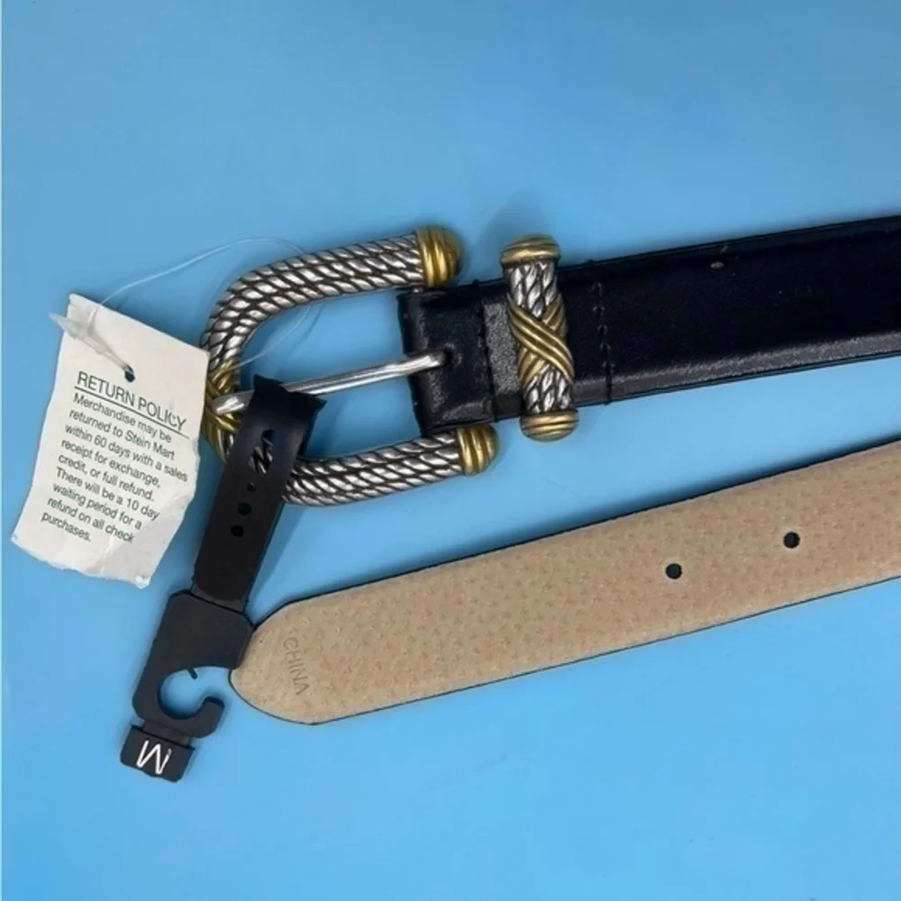 NWT VINTAGE 1998 Genuine Leather Belt With Engraved Hardware